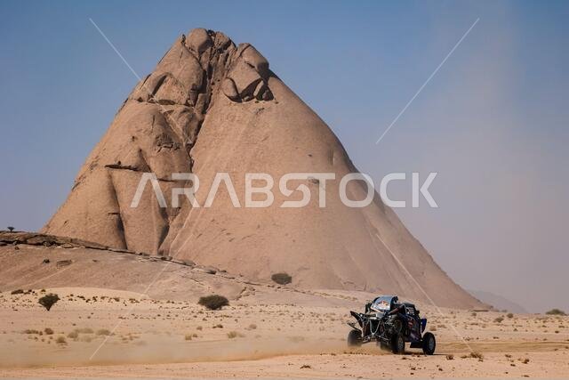 385 إكستروم ماتياس (السويد)، بيرغفيست إميل (السويد)، ياماها، فريق إكس-ريد ياماها للسباقات، نموذج المركبات الخفيفة - T3، خلال المرحلة الرابعة من رالي داكار 2021 بين وادي الدواسر والرياض، في المملكة العربية السعودية، بتاريخ 6 يناير 2021 - صورة فلورنت غودن / DPPI / LM