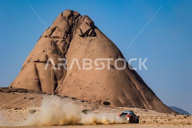 365 مويليه هيوز (من)، غالاند أنطوان (من)، فوكيه شيفروليه، سيارة اختبارية للطرق الوعرة، سيارة، خلال المرحلة الرابعة من رالي داكار 2021 بين وادي الدواسر والرياض، المملكة العربية السعودية، في 6 يناير 2021 - صورة فلورنت غودن / DPPI / LM