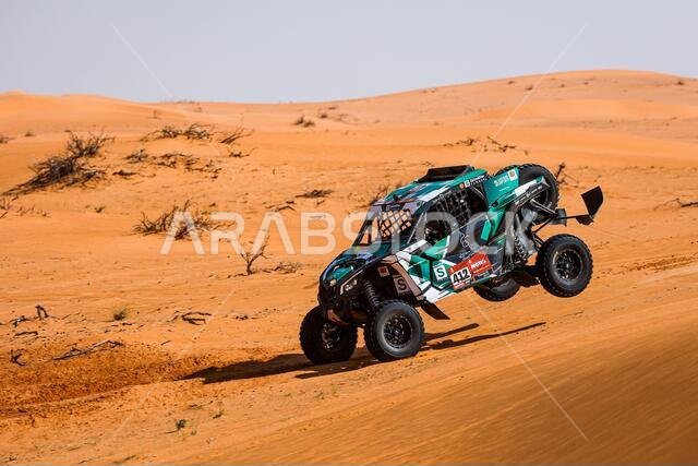 Ha'il, Saudi Arabia. 8th Jan 2021. 412 Alsaif Saleh (sau), Montijano Oriol Vidal (esp), Can-Am, Black Horse, SSV Series - T4, action during the 6th stage of the Dakar 2021 between Al Qaisumah and Ha'il, in Saudi Arabia on January 8, 2021 - Photo Florent Gooden/DPPI/LM Credit: Gruppo Editoriale LiveMedia/Alamy Live News Ha'il, Saudi Arabia. 8th Jan 2021. 412 Alsaif Saleh (sau), Montijano Oriol Vidal (esp), Can-Am, Black Horse, SSV Series - T4, action during the 6th stage of the Dakar 2021 between Al Qaisumah and Ha'il, in Saudi Arabia on January 8, 2021 - Photo Florent Gooden/DPPI/LM Credit: Gruppo Editoriale LiveMedia/Alamy Live News