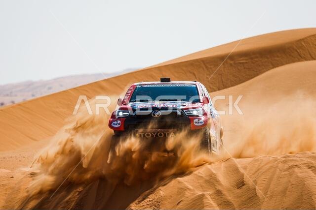 Ha'il, Saudi Arabia. 8th Jan 2021. 301 Al-Attiyah Nasser (qat), Baumel Matthieu (fra), Toyota, Toyota Gazoo Racing, Auto, action during the 6th stage of the Dakar 2021 between Al Qaisumah and Ha'il, in Saudi Arabia on January 8, 2021 - Photo Florent Gooden/DPPI/LM Credit: Gruppo Editoriale LiveMedia/Alamy Live News