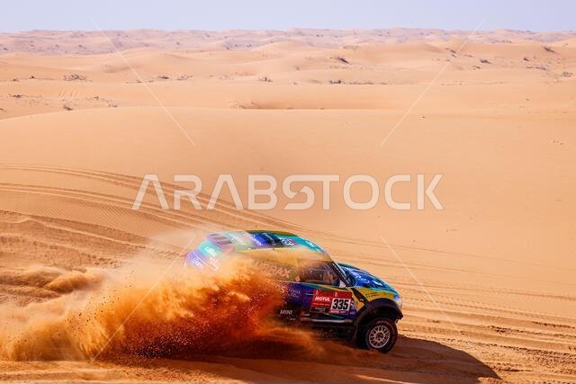 Ha'il, Saudi Arabia. 8th Jan 2021. 335 Spinelli Guilherme (bra), Haddad Youssef (bra), Mini, X-Raid Mini JCW Rally Team, Auto, action during the 6th stage of the Dakar 2021 between Al Qaisumah and Ha'il, in Saudi Arabia on January 8, 2021 - Photo Frederic Le Floc'h/DPPI/LM Credit: Gruppo Editoriale LiveMedia/Alamy Live News
