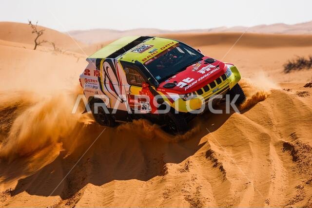 حائل، المملكة العربية السعودية. 8 يناير 2021. 352 Zhang Guoyu (chn)، Sha He (chn)، Baic، Baic ORV، Auto، أثناء المرحلة السادسة من داكار 2021 بين القيصومة وحائل، في المملكة العربية السعودية في 8 يناير 2021 - تصوير Florent Gooden/DPPI/LM Credit: Epoch Media Group Live News حائل، المملكة العربية السعودية. 8 يناير 2021. 352 Zhang Guoyu (chn)، Sha He (chn)، Baic، Baic ORV، Auto، أثناء المرحلة السادسة من داكار 2021 بين القيصومة وحائل، في المملكة العربية السعودية في 8 يناير 2021 - تصوير Florent Gooden/DPPI/LM Credit: Epoch Media Group Live News