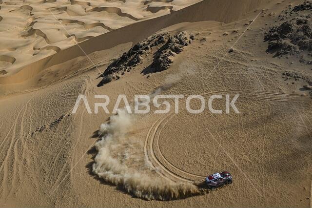 Bisha, Saudi Arabia. 04th Jan, 2021. #323 Krotov Denis (rus), Uperenko Oleg (lva), Mini, MSK Rally Team, Auto, action during the 2nd stage of the Dakar 2021 between Bisha and Wadi Al Dawasir, in Saudi Arabia on January 4, 2021 - Photo Eric Vargiolu/DPPI/LM Credit: Gruppo Editoriale LiveMedia/Alamy Live News Bisha, Saudi Arabia. 04th Jan, 2021. #323 Krotov Denis (rus), Uperenko Oleg (lva), Mini, MSK Rally Team, Auto, action during the 2nd stage of the Dakar 2021 between Bisha and Wadi Al Dawasir, in Saudi Arabia on January 4, 2021 - Photo Eric Vargiolu/DPPI/LM Credit: Gruppo Editoriale LiveMedia/Alamy Live News