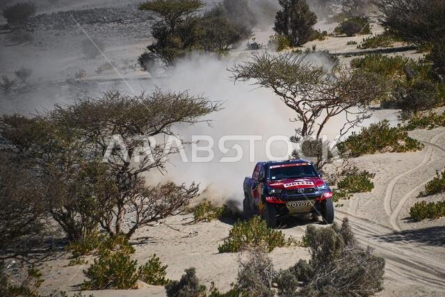 Jeddah, Saudi Arabia. 03rd Jan, 2021. #307 Przygonski Jakub (pol), Gottschalk Timo (deu), Toyota, Overdrive Toyota, Auto, action during the 1st stage of the Dakar 2021 between Jeddah and Bisha, in Saudi Arabia on January 3, 2021 - Photo DPPI/LM Credit: Gruppo Editoriale LiveMedia/Alamy Live News