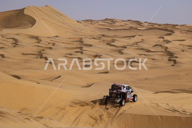 المياه، المملكة العربية السعودية. 04 يناير 2021. 428 Guayasamin Sebastian (ecu)، Torlaschi Ricardo Adrian (arg)، Polaris Xtremeplus Polaris Factory Team، Motul، SSV Series - T4، العمل خلال المرحلة الثانية من داكار 2021 بين بيشة ووادي الدواسر، المملكة العربية السعودية - تصوير Florent Gooden/DPPI/LM Credit: LiveMedia Publishing Group/Alamy Live أخبار