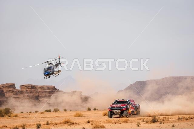 Al Ula, Saudi Arabia. 13th Jan, 2021. 307 Przygonski Jakub (pol), Gottschalk Timo (deu), Toyota, Overdrive Toyota, Auto, action during the 10th stage of the Dakar 2021 between Neom and Al-Ula, in Saudi Arabia on January 13, 2021 - Photo Antonin Vincent/DPPI/LM Credit: Gruppo Editoriale LiveMedia/Alamy Live News