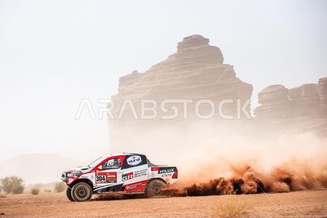 Al Ula, Saudi Arabia. 13th Jan, 2021. 304 De Villiers Giniel (zaf), Haro Bravo Alex (esp), Toyota, Toyota Gazoo Racing, Auto, action during the 10th stage of the Dakar 2021 between Neom and Al-Ula, in Saudi Arabia on January 13, 2021 - Photo Antonin Vincent/DPPI/LM Credit: Gruppo Editoriale LiveMedia/Alamy Live News