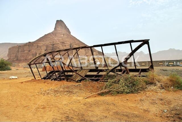 عربة عتيقة في محطة السكة الحديد القديمة في العلا، المملكة العربية السعودية