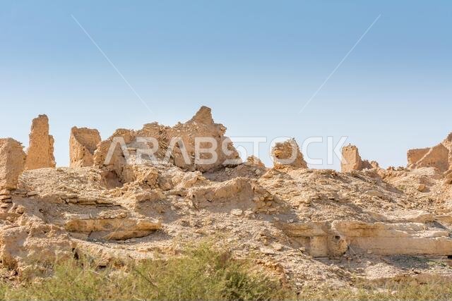المباني التاريخية في قلعة الدريحة الطينية، والمعروفة أيضًا باسم الدريحة والدريحة، وهي بلدة في الرياض بالمملكة العربية السعودية، الموطن الأصلي للعائلة المالكة السعودية.