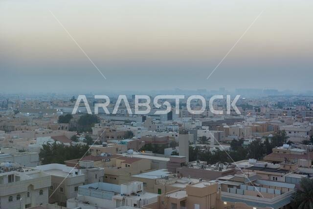 منظر جوي لفجر الرياض مع أسطح المباني