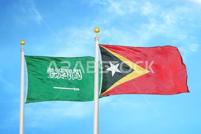 المملكة العربية السعودية وتيمور الشرقية، علمان على سارية العلم.