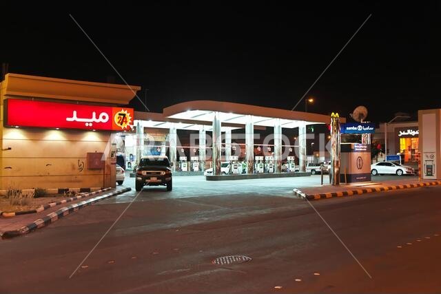 محطة وقود في مدينة الطائف، المملكة العربية السعودية