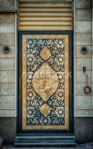 Saudi Door-rustic shadow HDR