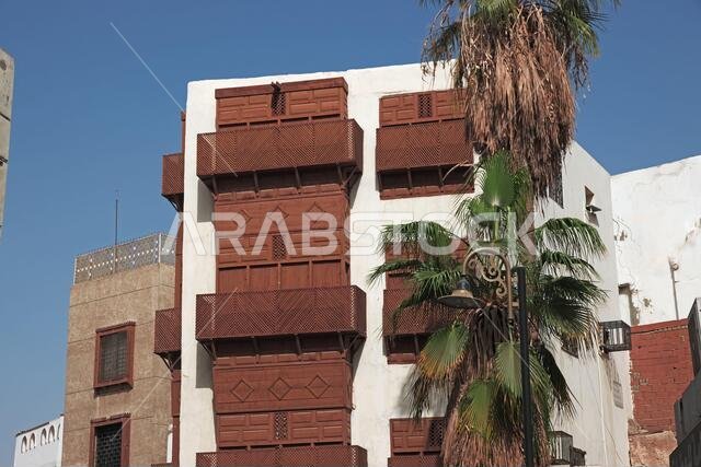 شرفة عتيقة في حي البلد، جدة، المملكة العربية السعودية