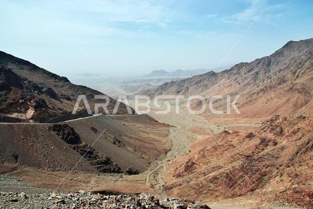 Nature of the Great Canyon of Saudi Arabia