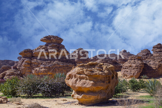 التكوينات والتشكيلات الصخرية الطبيعية في مدينة العلا بالمملكة العربية السعودية، المعالم التاريخية الأثرية السياحية، جمال الطبيعة الصحراوية، الجبال الصخرية في محافظة العلا، السياحة في السعودية