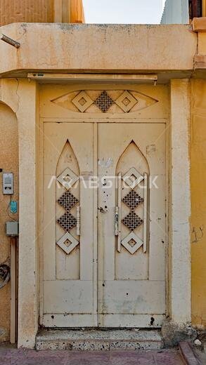 Saudi Arabian doors