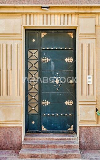 Saudi Arabian doors