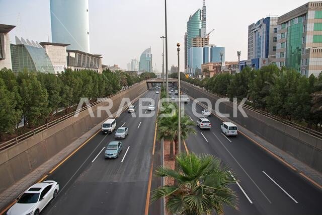 الشارع الواقع في وسط مدينة الرياض، المملكة العربية السعودية