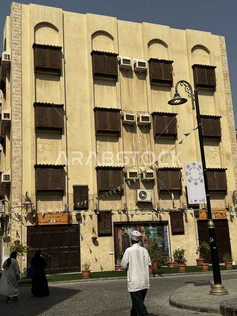 المدينة التاريخية في جدة بتصميم معماري عربي و إسلامي قديم ، أماكن سياحية تاريخية في المملكة العربية السعودية ، معالم تاريخية في جدة البلد ، مدينة جدة التاريخية ، المباني الأثرية في البلد التاريخي في مدينة جدة