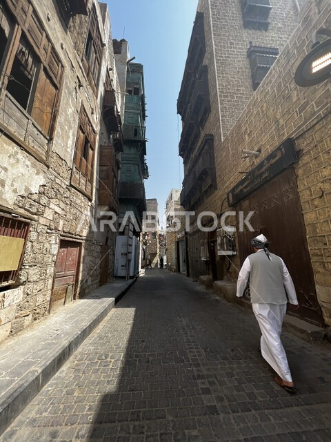 المدينة التاريخية في جدة بتصميم معماري عربي و إسلامي قديم ، أماكن سياحية تاريخية في المملكة العربية السعودية ، معالم تاريخية في جدة البلد ، مدينة جدة التاريخية ، المباني الأثرية في البلد التاريخي في مدينة جدة