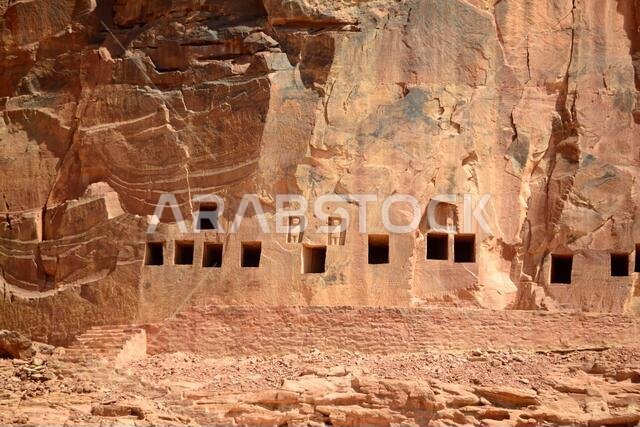 مقابر الأسود في صخور الخريبة، ديدان، منطقة المدينة المنورة، العلا، المملكة العربية السعودية