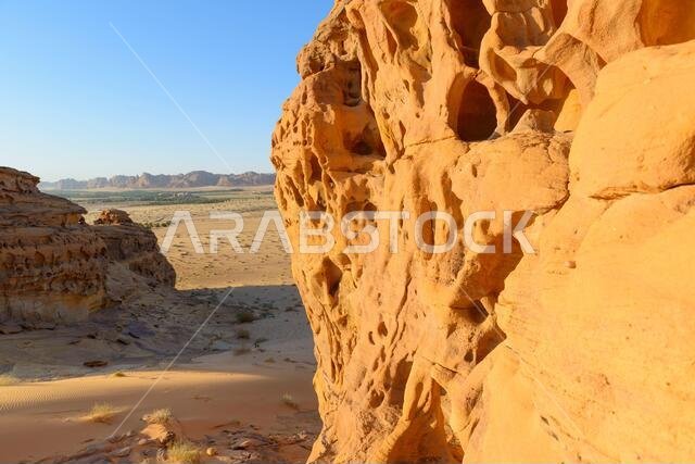 تشكيلات صخرية في وادي العلا التاريخي، المملكة العربية السعودية
