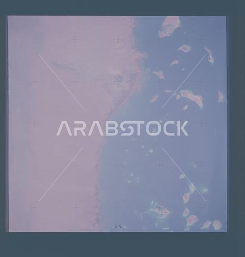 AST-14-948 - مشروع اختبار أبولو سويوز - مشروع اختبار أبولو سويوز، اليمن، المملكة العربية السعودية، جزر كامران، جيزان، جزر فرسام؛ النطاق والمحتوى: يصفها قاعدة البيانات الأصلية على النحو التالي: الوصف: مشروع اختبار أبولو سويوز (ASTP)، اليمن، المملكة العربية السعودية، جزر كامران، جيزان، جزر فرسام. التُقطت الصورة في الدورة 40. توقيت غرينتش (GMT) للصورة 199:09:47، الوقت المنقضي على الأرض (GET) 61:57، الارتفاع 224 كم. مجلة الفيلم الأصلية: CT-02، لفة المختبر 14؛ بيانات الكاميرا: هاسيلبلاد، 70 م