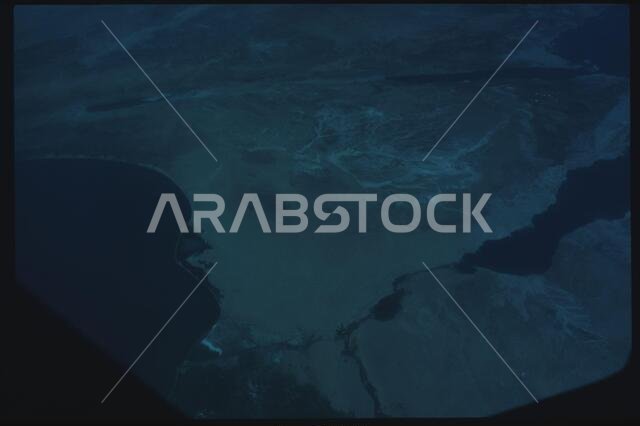 AST-31-2633 - مشروع اختبار أبولو سويوز - مشروع اختبار أبولو سويوز، مصر، إسرائيل، السعودية، الأردن، قناة السويس، سيناء؛ النطاق والمحتوى: يصفها قاعدة البيانات الأصلية على النحو التالي: الوصف: مشروع اختبار أبولو سويوز (ASTP)، مصر، إسرائيل، السعودية، الأردن، قناة السويس، سيناء. تم التقاط الصورة في الدورة 71. توقيت غرينتش (GMT) للصورة 201:00:42، الوقت المنقضي على الأرض (GET) 110:52. مجلة الفيلم الأصلية: CS-03، لفة المختبر 31؛ بيانات الكاميرا: نيكون، 35 مم، عدسة أحادية عاكسة، معدلة من قبل ناسا؛
