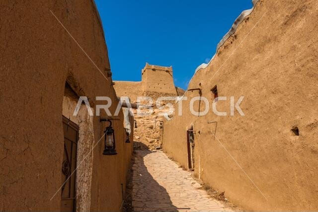 العمارة العربية التقليدية المبنية من الطوب اللبن في المجمعة، المملكة العربية السعودية