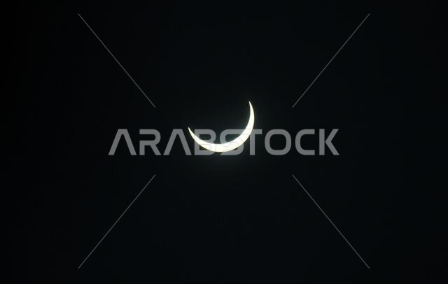 Beawar, Rajasthan, India, June 21, 2020: A view of the solar eclipse as seen in the sky from Beawar. A solar eclipse occurs when the moon comes in between the earth and the sun and when all the three bodies are aligned. Today's eclipse appeared in Saudi Arabia, Qatar, United Arab Emirates, Oman, India, Sri Lanka, Malaysia, Indonesia, Singapore, Northern Mariana Islands and Guam. Credit: Sumit Saraswat/Alamy Live News
