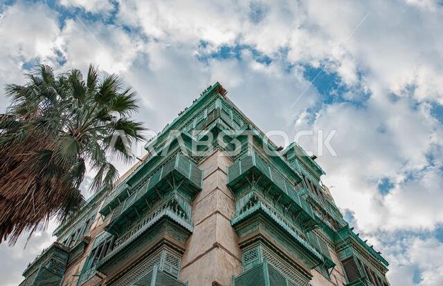 جدة القديمة، حي تاريخي في مدينة جدة، تحت سماء ملبدة بالغيوم، منزل قديم. تراث سعودي. المملكة العربية السعودية