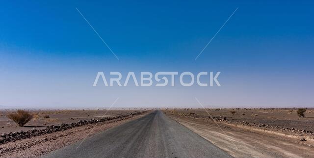 Welcome to the open desert - Open desert road