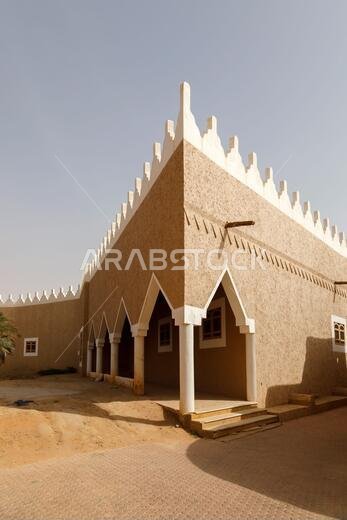 أشايجر، الرياض، المملكة العربية السعودية. قرية تقليدية مُرممة مبنية من الطوب الطيني. تُعد أشايجر إحدى القرى التراثية في المملكة العربية السعودية.