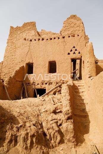 أشايجر، الرياض، المملكة العربية السعودية. قرية تقليدية مُرممة مبنية من الطوب الطيني. تُعد أشايجر إحدى القرى التراثية في المملكة العربية السعودية.