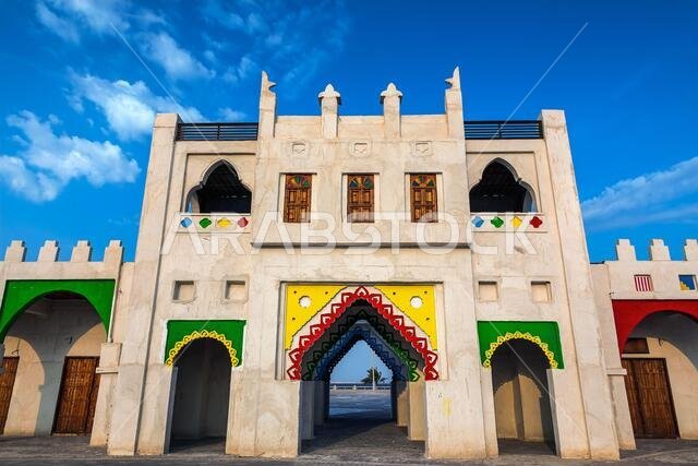 منظر داخلي صباحي لحديقة كورنيش الدمام في المملكة العربية السعودية.