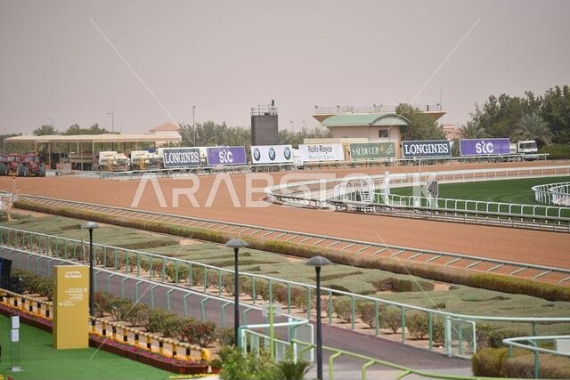 الرياض، المملكة العربية السعودية. ٢٩ فبراير ٢٠٢٠. تم تجهيز المضمار لاستضافة النسخة الأولى من كأس السعودية، والتي ستضم أغنى سباق في العالم بجوائز مالية قدرها ٢٠ مليون دولار. حقوق الصورة: فيروز خان/ألامي لايف نيوز