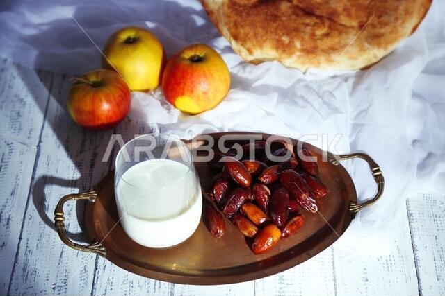 صورة توضيحية لمائدة رمضان