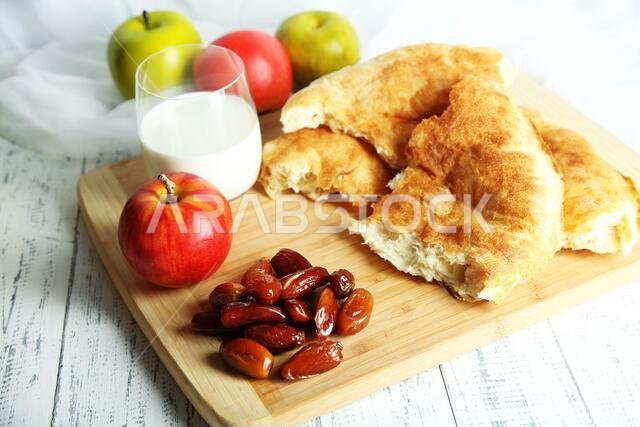 صورة توضيحية لمائدة رمضان صورة توضيحية لمائدة رمضان