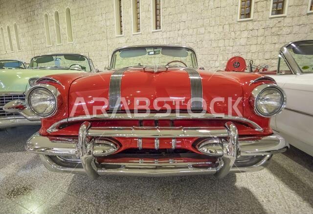 The Sheikh Faisal Bin Qassim Al Thani Museum presents the most complete collection of Qatar. Here in particular its classic cars exhibition