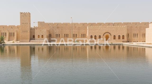 Encompassing an area of 530,000 m², the Sheikh Faisal Bin Qassim Al Thani Museum presents the most complete artifacts collection of Qatar