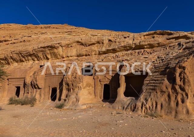 المقابر النبطية في موقع الحجر الأثري في مدائن صالح، منطقة المدينة المنورة، العلا، المملكة العربية السعودية