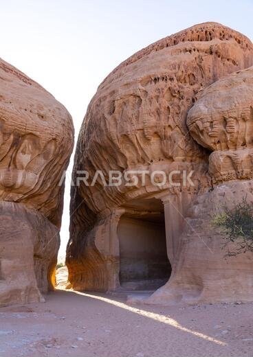 Siq of al-Diwan in jebel Ithlib, Al Madinah Province, Alula, Saudi Arabia