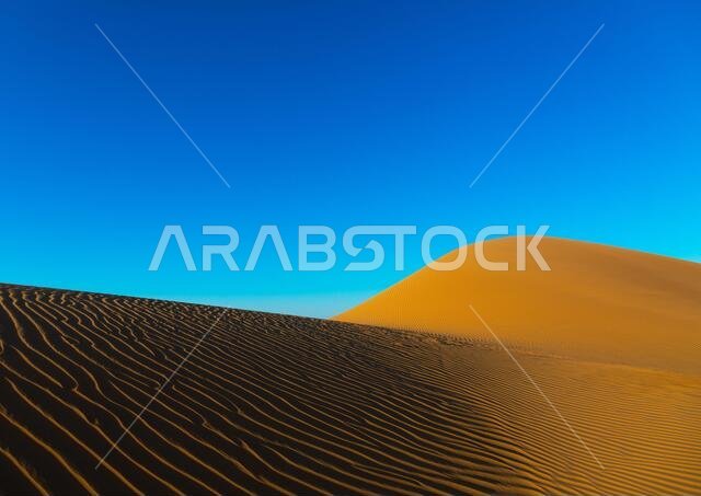 Sand dunes in the Rub' al Khali empty quarter desert, Najran province, Khubash, Saudi Arabia