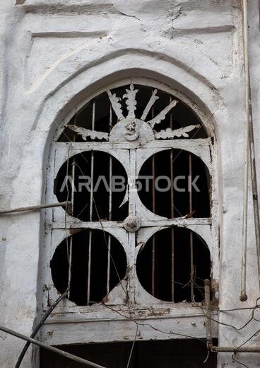 Wooden window of an historic house in the old quarter of al-Balad, Mecca province, Jeddah, Saudi Arabia