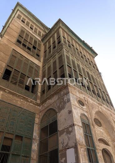 Old house with wooden mashrabiya in al-Balad quarter, Mecca province, Jeddah, Saudi Arabia
