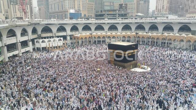 MECCA, SAUDI ARABIA, September 2016 - Muslim pilgrims from all over the world gathered to perform Umrah or Hajj at the Haram Mosque in Mecca, Saudi Ar
