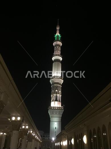 Photo of the Al Madinah, Saudi arabia, September 2016 masjid (mosque) nabawi and pilgrims from all the world at Prophet Mosque or Masjid Nabawi