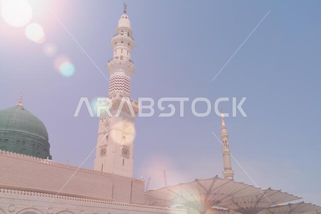 MECCA, SAUDI ARABIA, september 2016., Muslims at Mount Arafat (or Jabal Rahmah) in Saudi Arabia. This is the place where Adam and Eve met after being