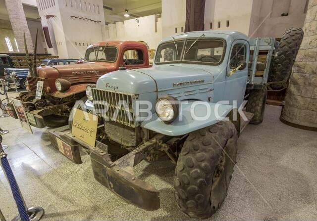 The Sheikh Faisal Bin Qassim Al Thani Museum presents the most complete collection of Qatar. Here in particular its classic cars exhibition
